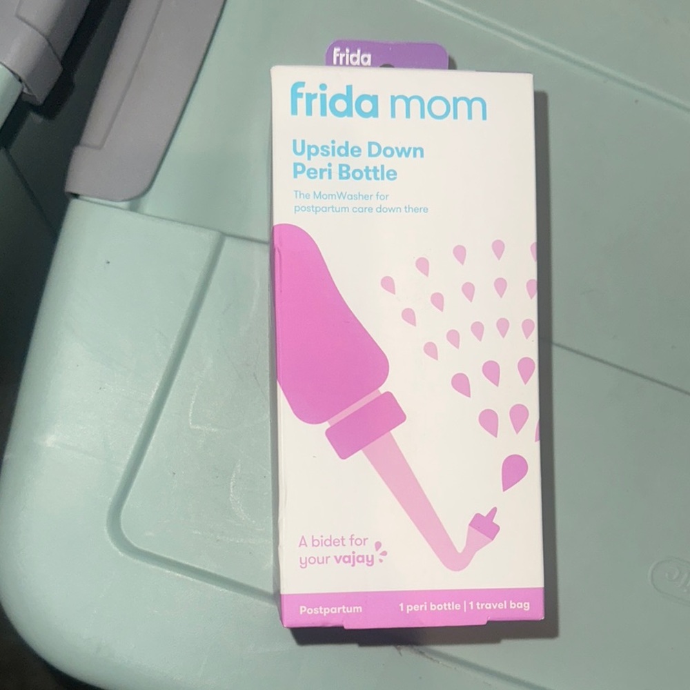 NWT Frida Mom Upside Down Peri Bottle